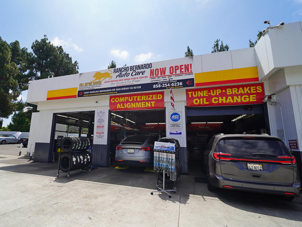 Oil Change Services in Rancho Bernardo, CA