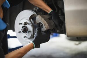 5 Warning Signs Your Brakes Need Immediate Attention