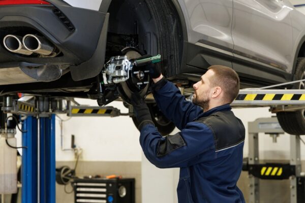 5 Warning Signs Your Brakes Need Immediate Attention - Rancho Bernardo ...