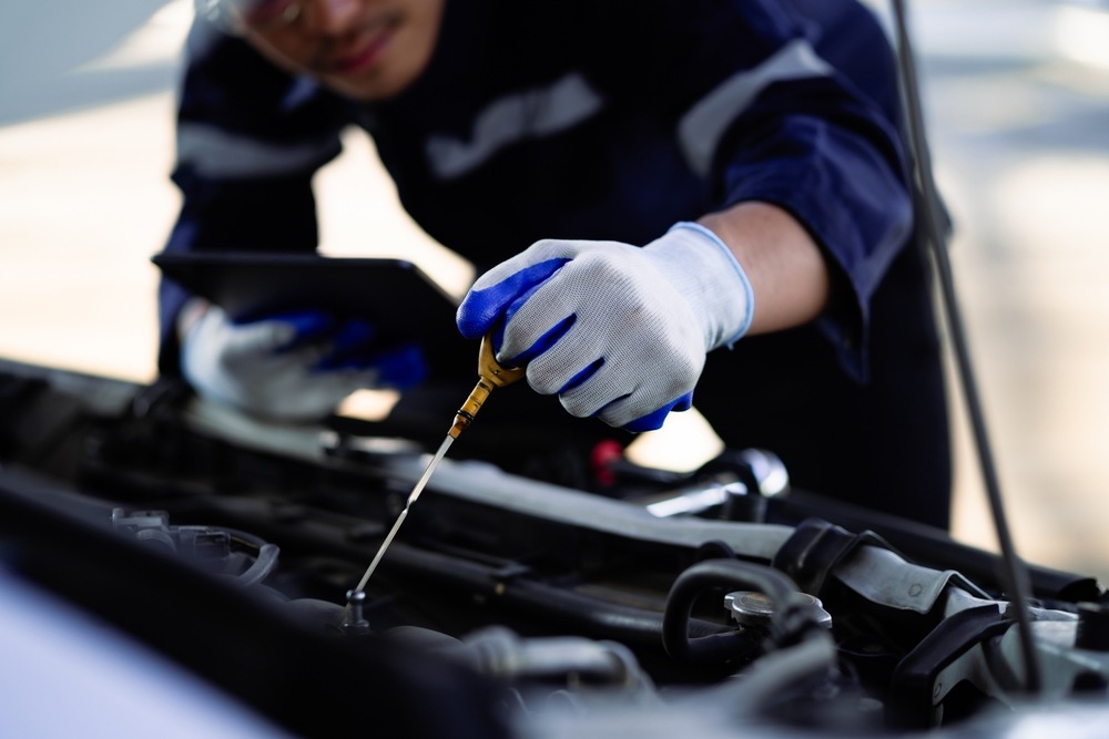 Skipping Oil Changes? Here’s What It Really Does to Your Car
