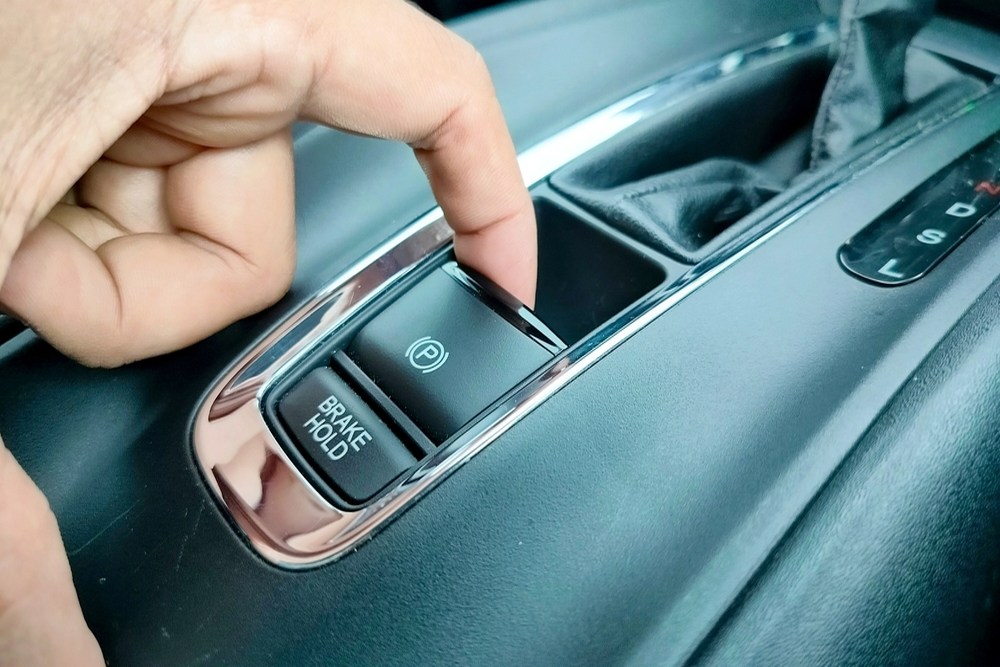 Top Signs Your Parking Brake Needs Adjustment