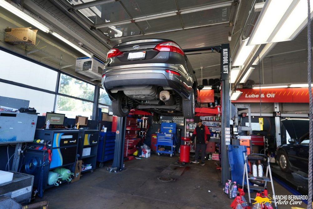 Signs Your Vehicle Needs a Parking Brake Adjustment for Safer Parking