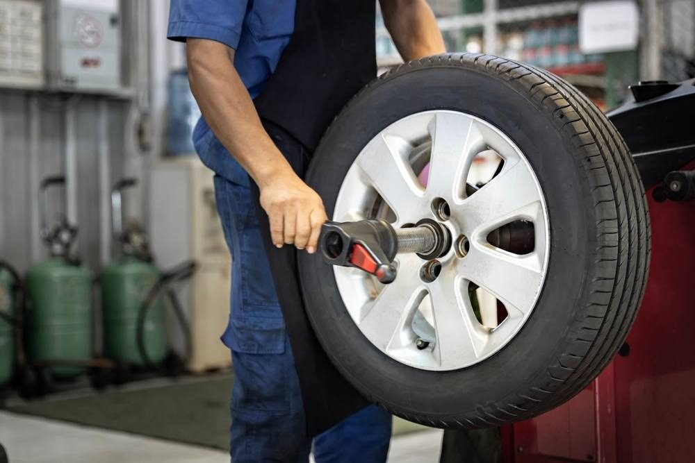 Tire Rotation in College Grove 92115