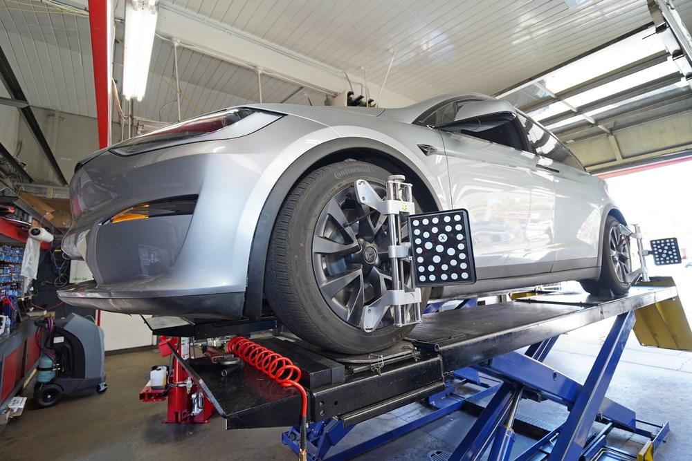 Wheel Alignment in Carlsbad & Cardiff-by-the-Sea 92008, 92009, 92007
