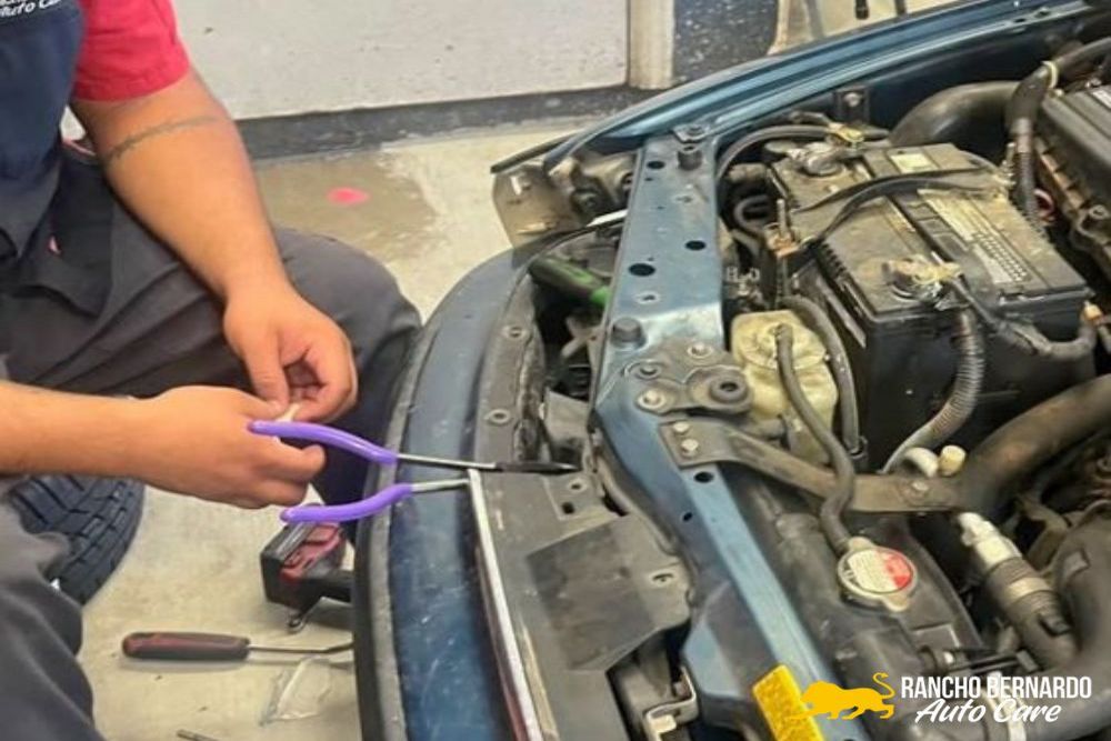 When Poway Drivers Should Replace a Damaged Headlamp Assembly