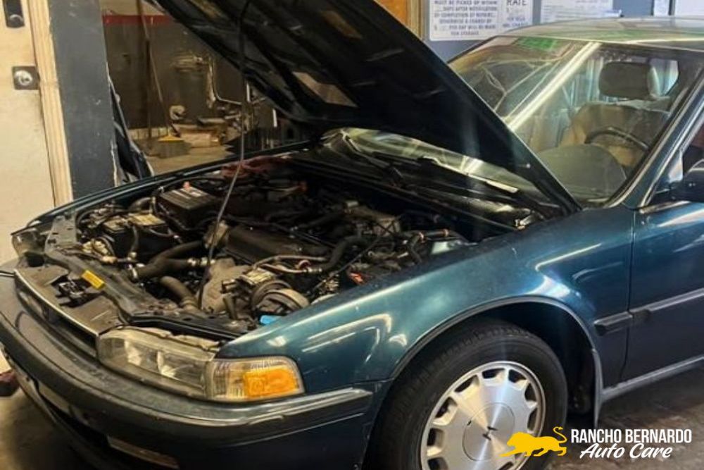 When Poway Drivers Should Replace a Damaged Headlamp Assembly
